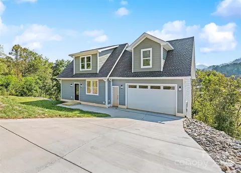 148 Amblers Knoll Rd, Weaverville, NC 28787