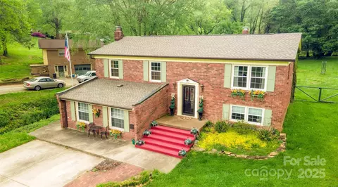 162 Fairway Hills Dr, Waynesville, NC 28786