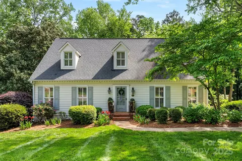 3424 Clydesdale Dr, Gastonia, NC 28056