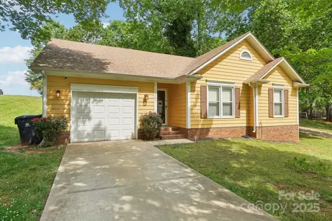 11701 Brockley Ct, Charlotte, NC 28215
