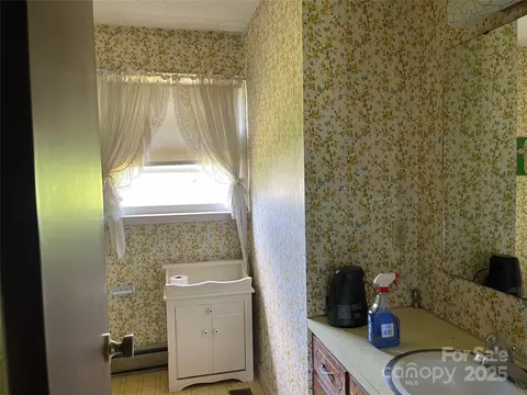 675 E Ritchie Rd, Salisbury, NC 28146 photo 9