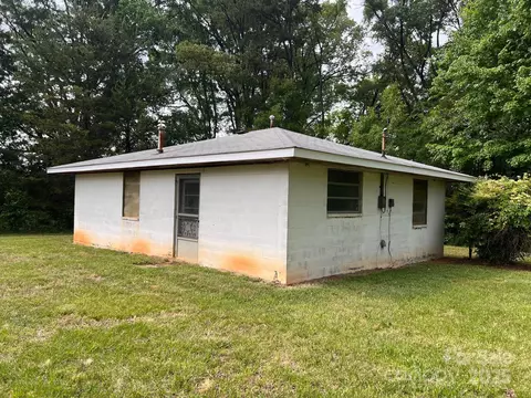 675 E Ritchie Rd, Salisbury, NC 28146 photo 14