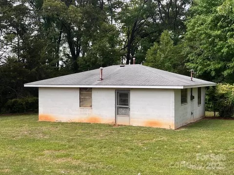 675 E Ritchie Rd, Salisbury, NC 28146 photo 13