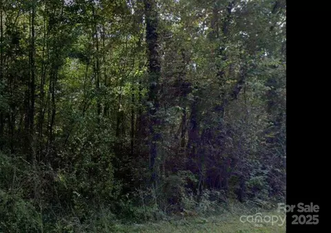 651 Bethesda Rd, Statesville, NC 28677