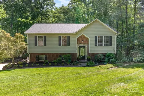 4700 Hickory Grove Rd, Mount Holly, NC 28120