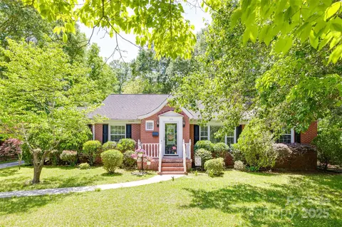 308 Gillsbrook Rd, Lancaster, SC 29720