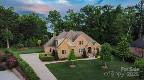 67 41st Nw 3 Ave NW #3, Hickory, NC 28601