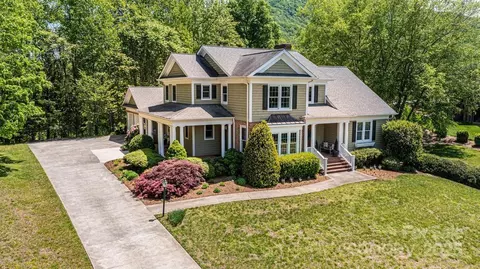 604 Foxridge Se Ct SE, Lenoir, NC 28645