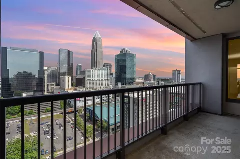 222 S Caldwell 1909 St #1909, Charlotte, NC 28202