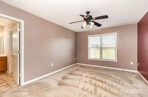 Bedroom - 4751 Kemp Dellinger Rd, Maiden, NC 28650 photo 1 of 4
