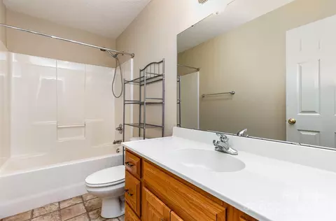 Bath - 4751 Kemp Dellinger Rd, Maiden, NC 28650 photo 1 of 2