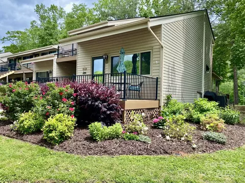 118 W Lake N 205 Dr N #205, Lake Lure, NC 28746