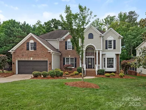 3721 Providence Plantation Ln, Charlotte, NC 28270