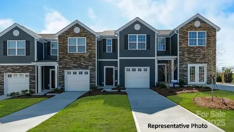 739 Wagon Cross Ct, York, SC 29745