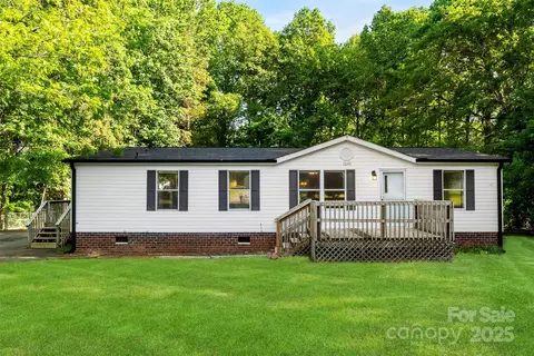 1055 Cedar Hill Dr, Rockwell, NC 28138