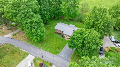 1664 Lafayette Ave, Hudson, NC 28638 photo 21