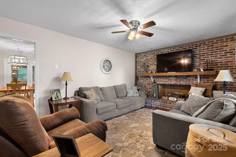 1664 Lafayette Ave, Hudson, NC 28638 photo 8