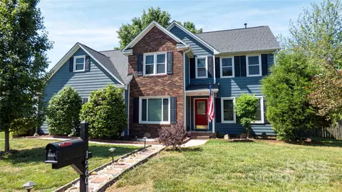 12601 Guardhouse Ct, Charlotte, NC 28262