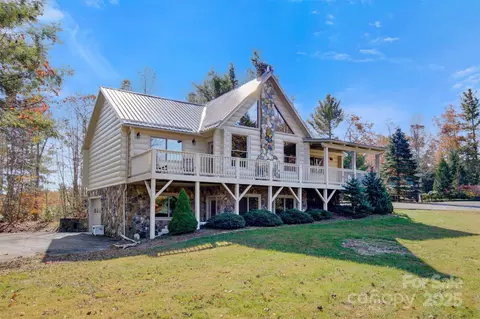 969 Twin Bridges Dr, Fleetwood, NC 28626