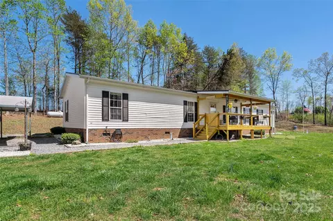 2567 Vein Mountain Rd, Nebo, NC 28761