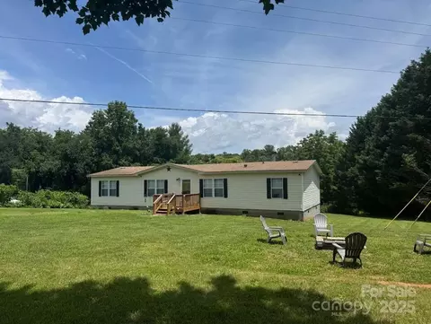 2122 S Center Church Rd, Thurmond, NC 28683