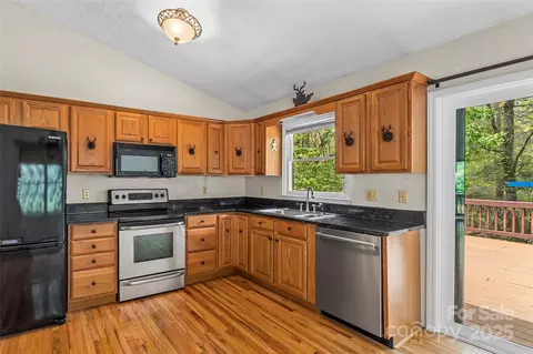 Kitchen - 6562 Gingercake Rd, Newland, NC 28657 photo 2 of 2