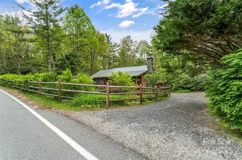 Exterior - 6562 Gingercake Rd, Newland, NC 28657 photo 2 of 18