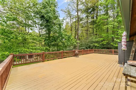 Exterior - 6562 Gingercake Rd, Newland, NC 28657 photo 3 of 18