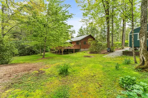 Exterior - 6562 Gingercake Rd, Newland, NC 28657 photo 16 of 18