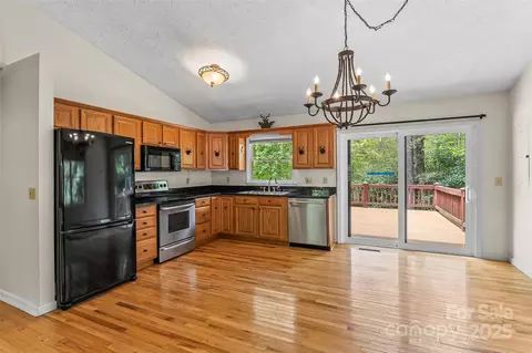 Kitchen - 6562 Gingercake Rd, Newland, NC 28657 photo 1 of 2