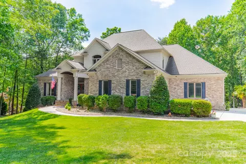 123 Archbell Point Ln, Mooresville, NC 28117