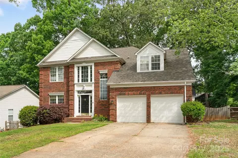 2608 Yarrow Rd, Charlotte, NC 28213