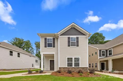 4025 Grommet Ct, Matthews, NC 28105