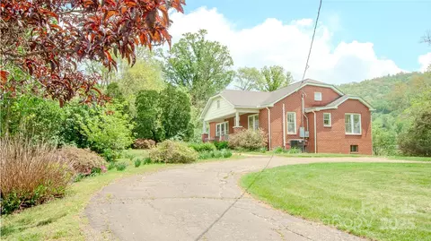 4680 E Old Clyde Rd, Clyde, NC 28721