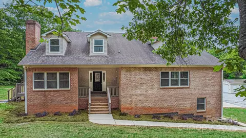 332 E Rebound Rd, Lancaster, SC 29720
