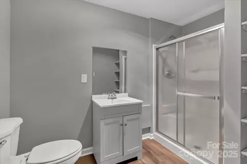 Bath - 332 E Rebound Rd, Lancaster, SC 29720 photo 3 of 3