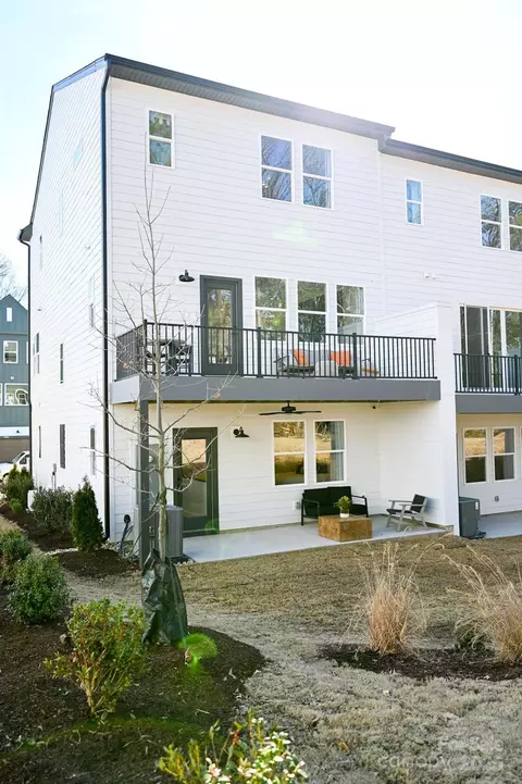 8044 Cedarsmith Ct, Charlotte, NC 28217