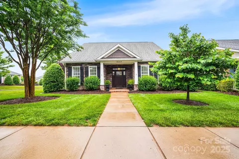 13407 Hazelbrook Ln, Cornelius, NC 28031