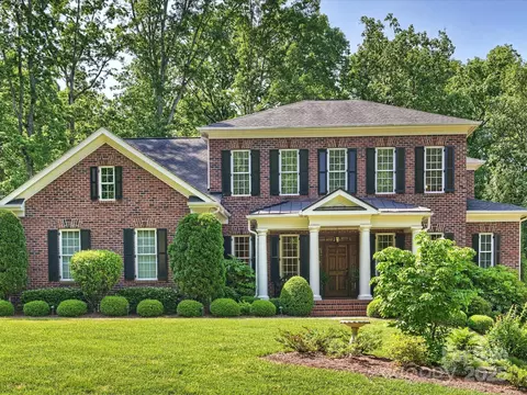 2129 Halford Pl, Charlotte, NC 28211
