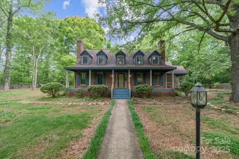 1518 Shelby Hwy, Cherryville, NC 28021