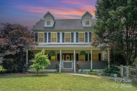 1687 Windy Hill Ln, Great Falls, SC 29055