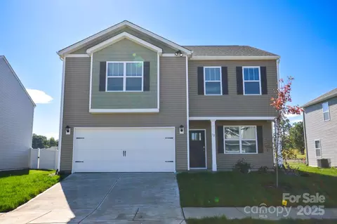 52 Shorthorn Rd, Fletcher, NC 28732
