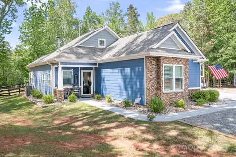 Exterior - 720 Cricket Ln, Mount Ulla, NC 28125 photo 2 of 13