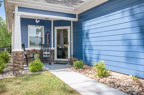Exterior - 720 Cricket Ln, Mount Ulla, NC 28125 photo 8 of 13