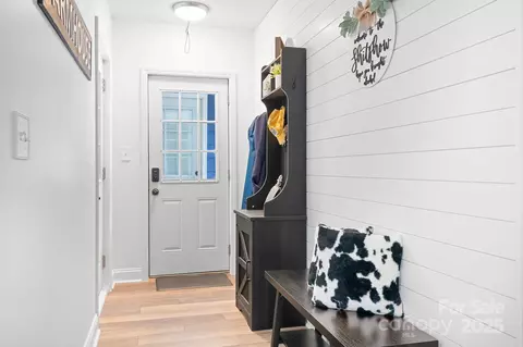 Entry Way - 720 Cricket Ln, Mount Ulla, NC 28125 photo 2 of 2