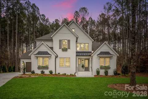 6274 Chimney Bluff Rd, Lancaster, SC 29720