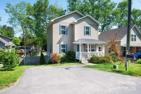 92 Le-an-hurst Rd, Asheville, NC 28803