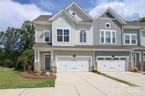 8221 Houser St, Cornelius, NC 28031