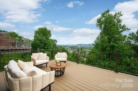 20 Grandview Dr, Asheville, NC 28806