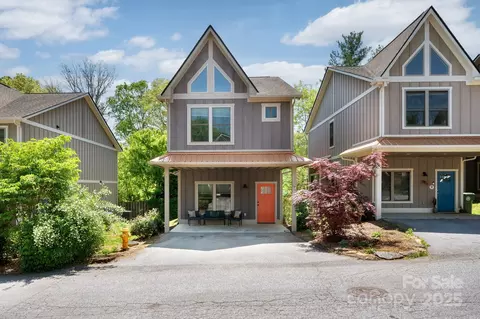15 Gratitude Dr, Asheville, NC 28806